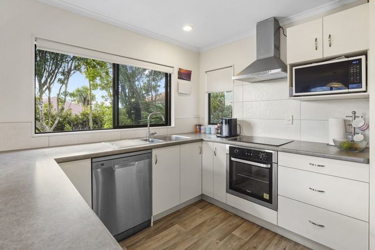 Photo of property in 58 Pelorus Street, Welcome Bay, Tauranga, 3112