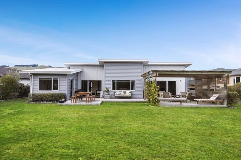 Photo of property in 23 Pukeko Way, Kinloch, Taupo, 3377