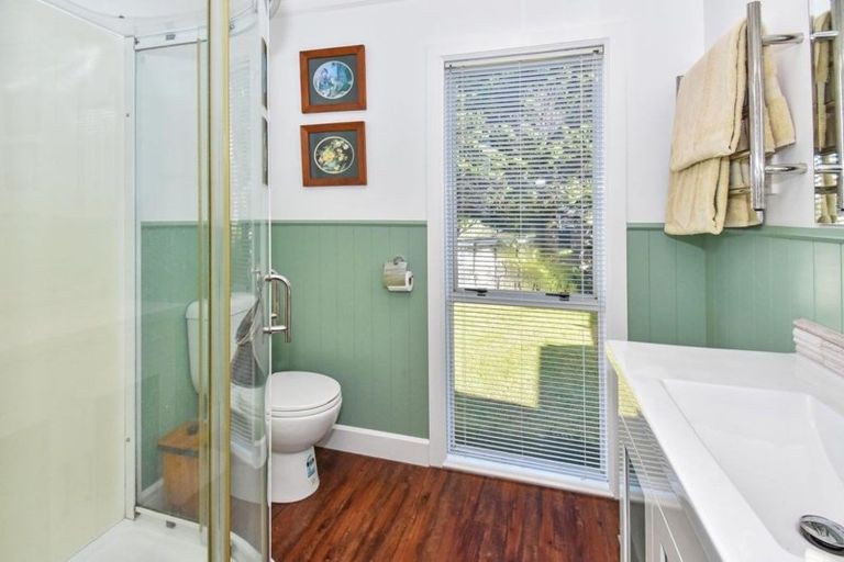 Photo of property in 108 Torkar Road, Clarks Beach, 2122