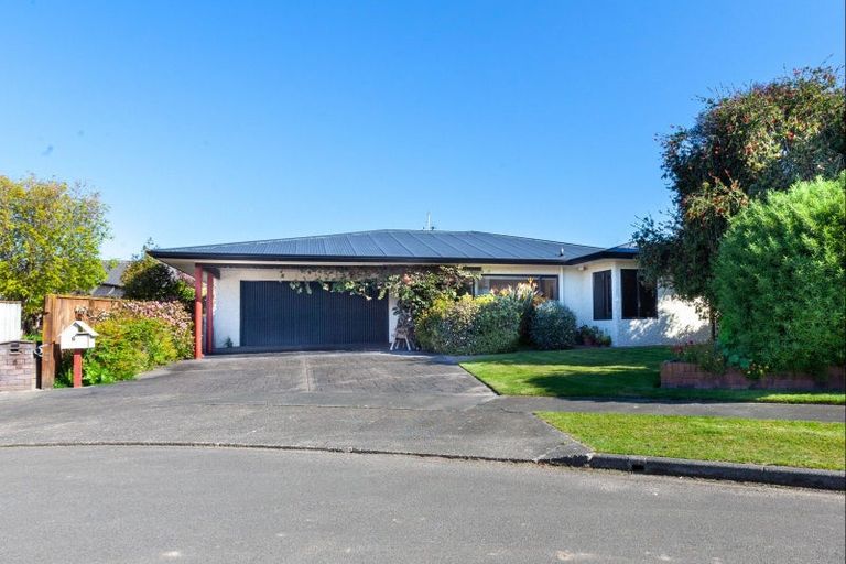 Photo of property in 6 Bishops Close, Greenmeadows, Napier, 4112