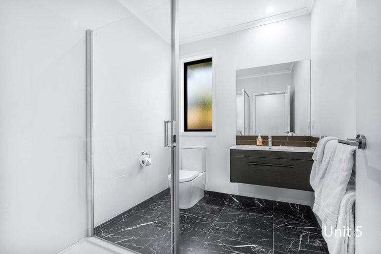 Photo of property in 67d Divich Avenue, Te Atatu South, Auckland, 0610