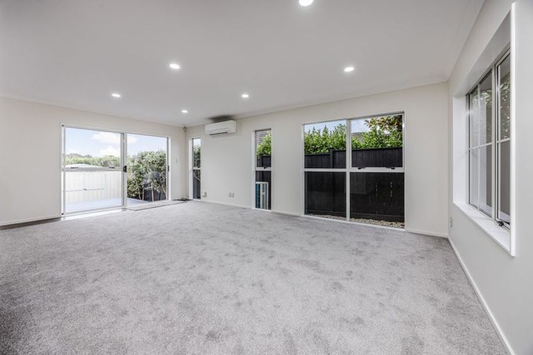 Photo of property in 10 Savina Court, Flat Bush, Auckland, 2019