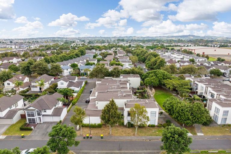 Photo of property in 8 Figaro Crescent, Takanini, 2112