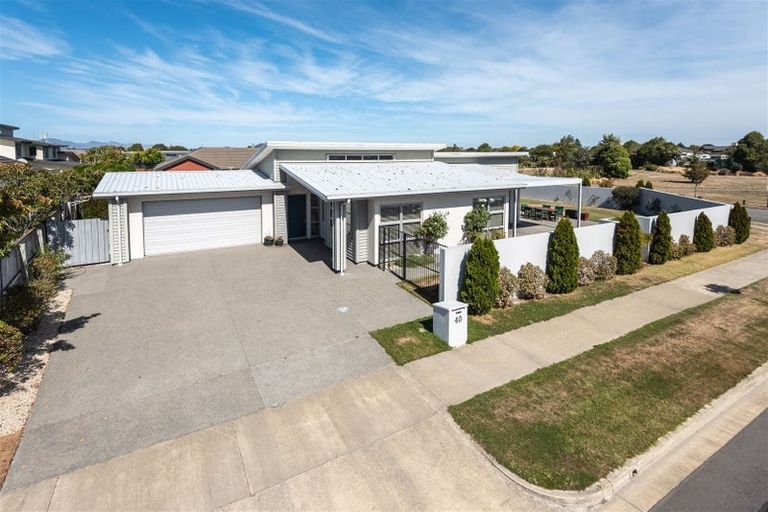 Photo of property in 40 Westpark Drive, Burnside, Christchurch, 8053