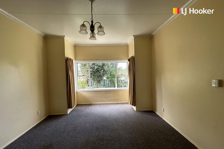 Photo of property in 65 Law Street, Caversham, Dunedin, 9012