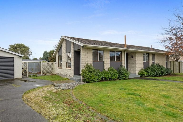Photo of property in 14 Mckellar Place, Hornby, Christchurch, 8042