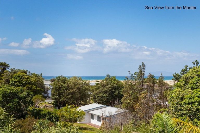 Photo of property in 8 Taranui Place, Mangawhai Heads, Mangawhai, 0505