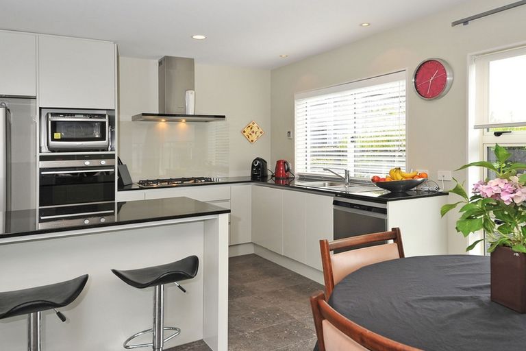 Photo of property in 27 Pickaberry Avenue, Karaka, Papakura, 2113