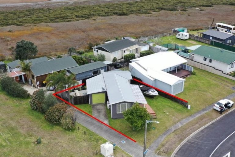 Photo of property in 155a Sharyn Place, Whangamata, 3620