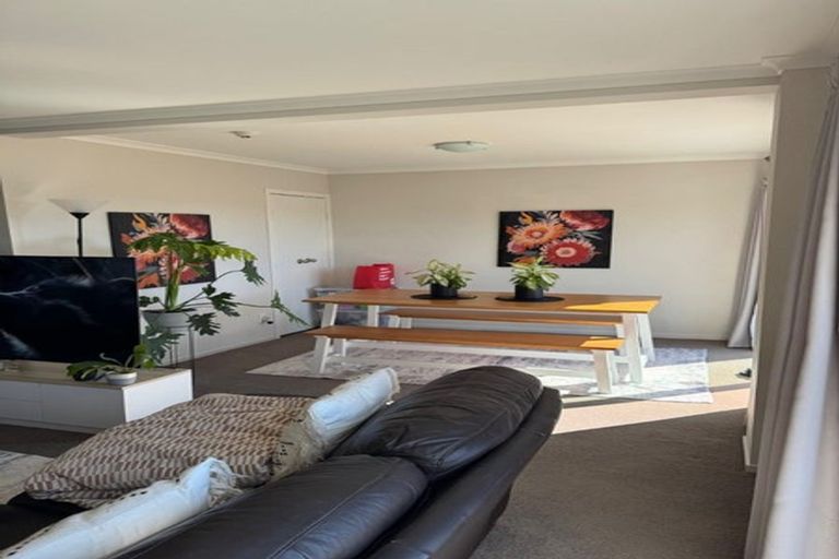 Photo of property in 29 Eskdale Road, Papakowhai, Porirua, 5024