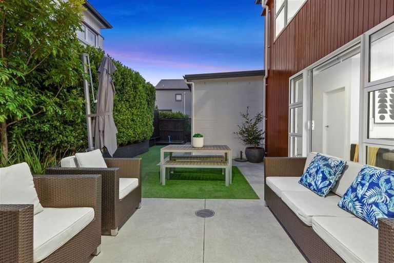 Photo of property in 11 Frances Bryers Road, Hobsonville, Auckland, 0616