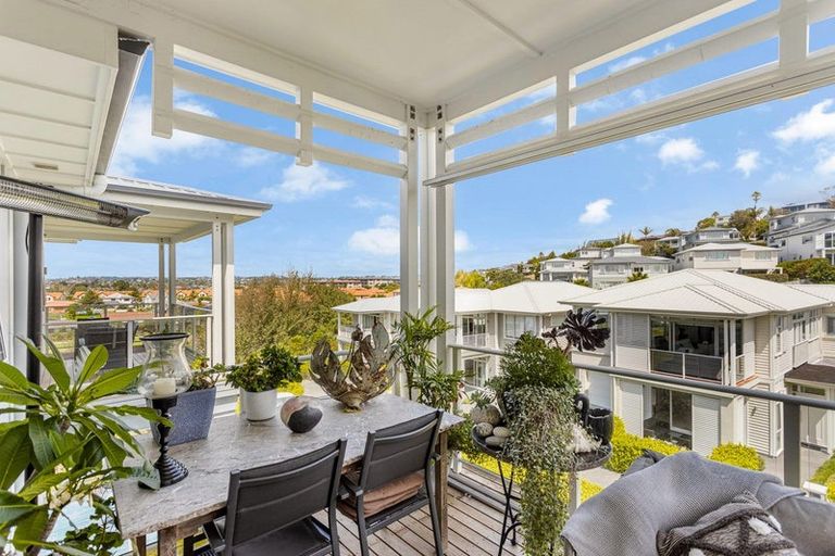 Photo of property in 106 Rewa Rewa Lane, Orewa, 0931