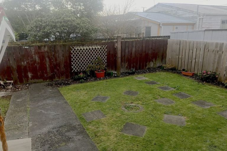 Photo of property in 4/576 Queen Street East, Levin, 5510