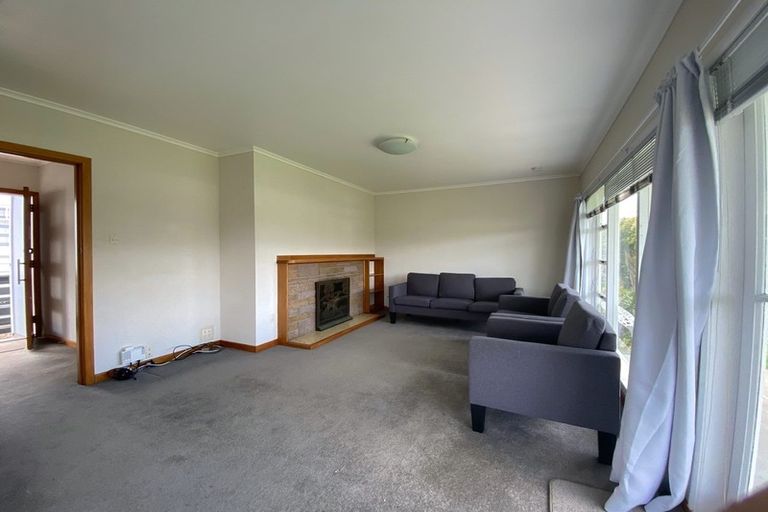 Photo of property in 106 Eversleigh Road, Belmont, Auckland, 0622