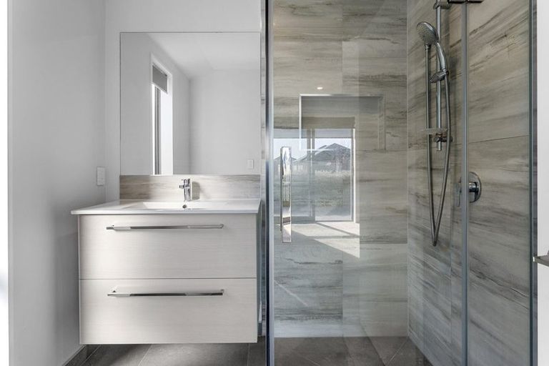 Photo of property in 26 Whakatipu Street, Pegasus, 7612