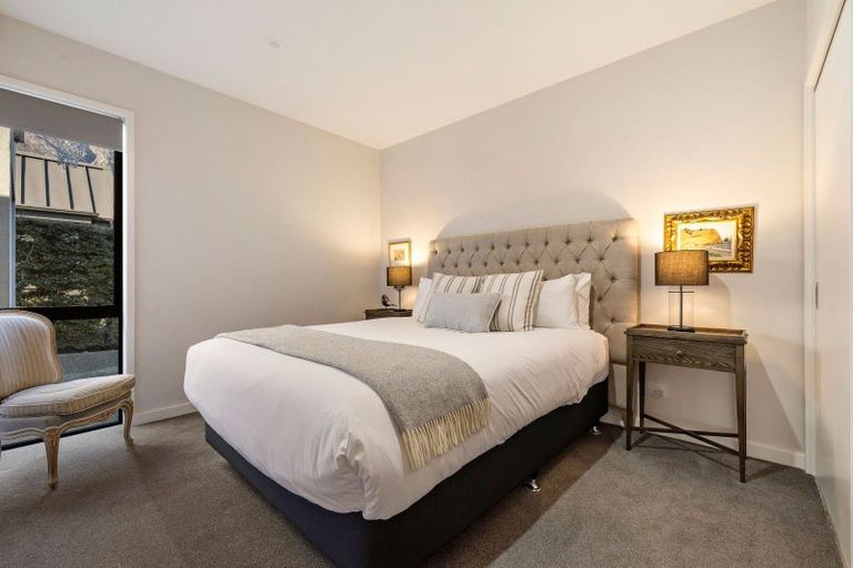 Photo of property in 6 Fife Court, Jacks Point, Queenstown, 9371