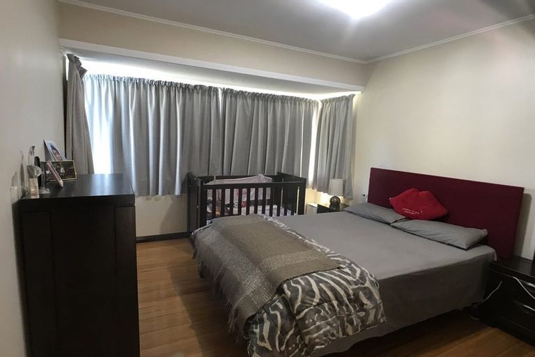 Photo of property in 379a West Coast Road, Glen Eden, Auckland, 0602