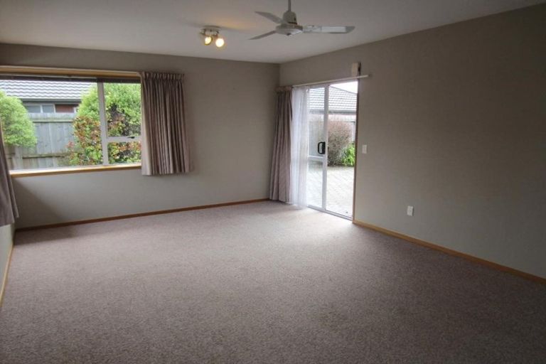 Photo of property in 2/97 Mandeville Street, Riccarton, Christchurch, 8011