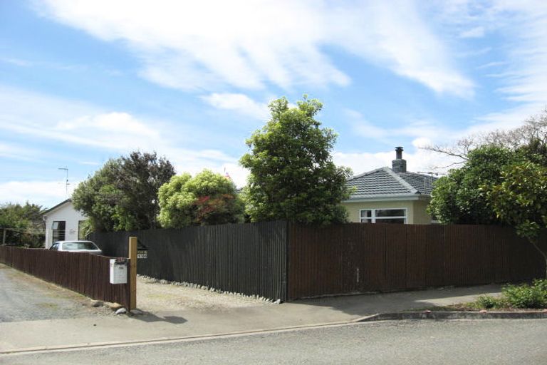 Photo of property in 2/134 Parkers Road, Tahunanui, Nelson, 7011