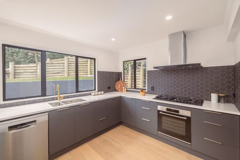 Photo of property in 13 Lookaway Place, Huntsbury, Christchurch, 8022