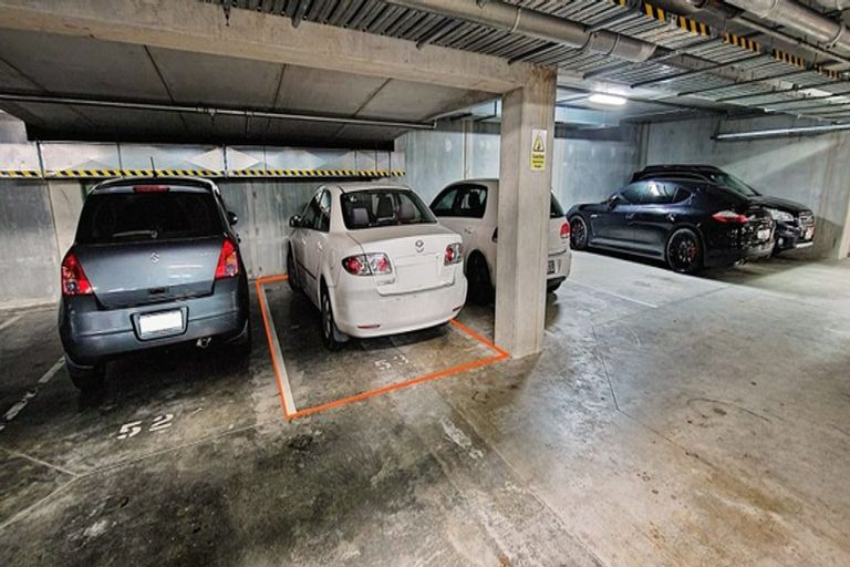 Photo of property in The Docks Apartments, 321/6 Dockside Lane, Auckland Central, Auckland, 1010