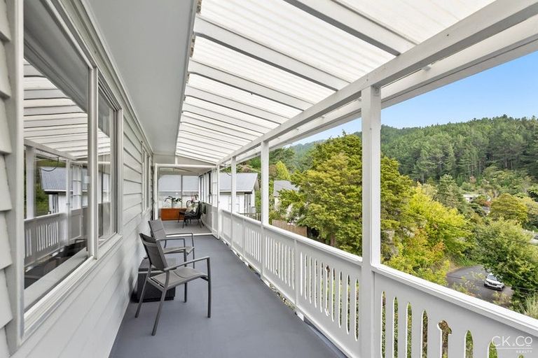 Photo of property in 32 Forest Road, Pinehaven, Upper Hutt, 5019