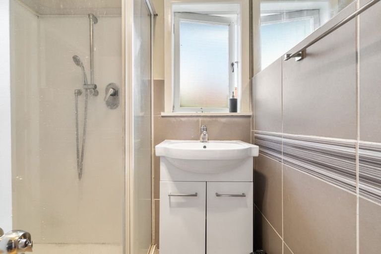 Photo of property in 10 Princess Street, Takanini, 2112