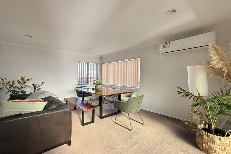 Photo of property in 1/13 Thornton Road, Milford, Auckland, 0620