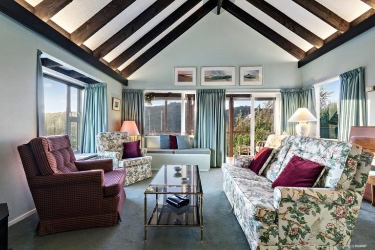 Photo of property in 7 Indira Place, Khandallah, Wellington, 6035