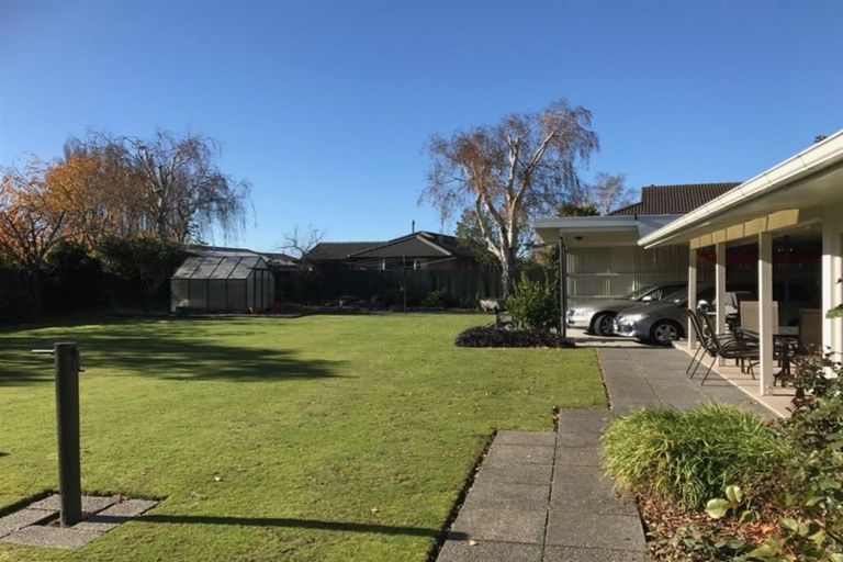 Photo of property in 160 Grimseys Road, Redwood, Christchurch, 8051