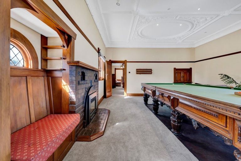 Photo of property in 6 Ridge Lane, New Plymouth, 4310