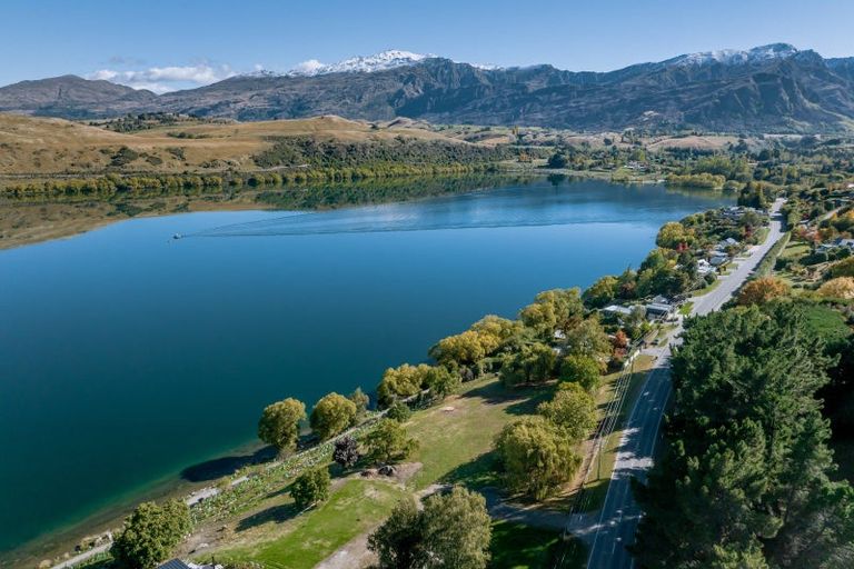 Photo of property in 71 Arrowtown-lake Hayes Road, Lake Hayes, Queenstown, 9371
