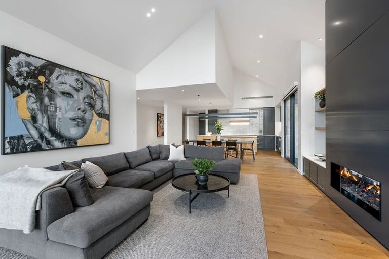 Photo of property in 27 Idris Road, Fendalton, Christchurch, 8052