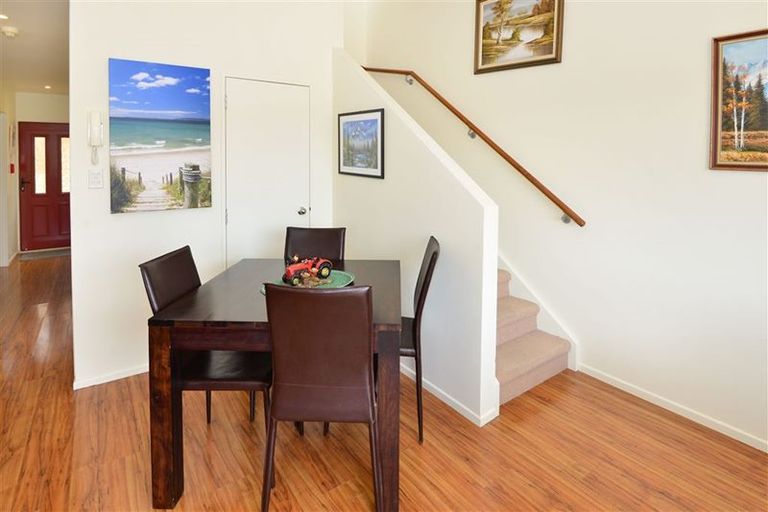 Photo of property in 33f Florence Avenue, Orewa, 0931
