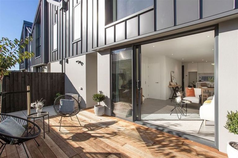 Photo of property in 202c Edgeware Road, Edgeware, Christchurch, 8013