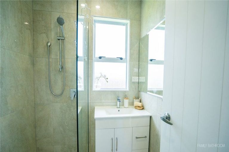 Photo of property in 37 Shoemaker Road, Waipu, 0510