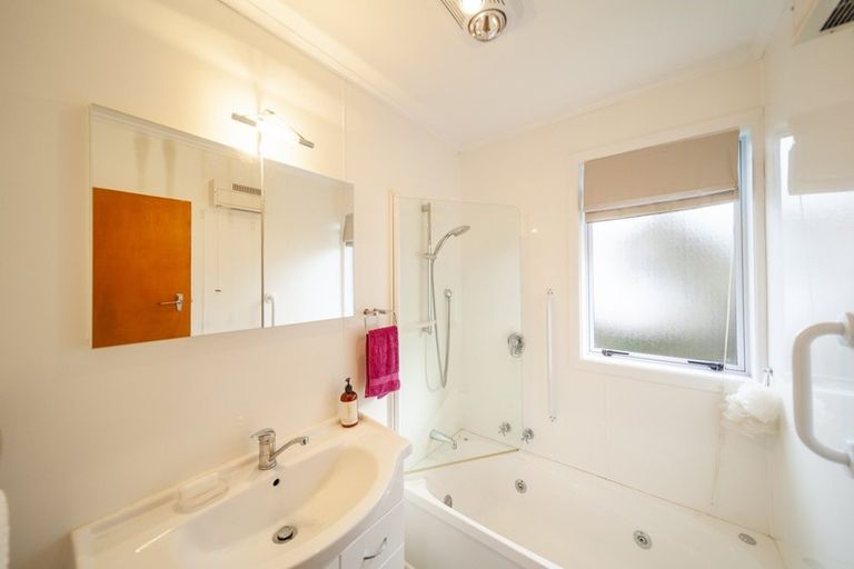 Photo of property in 5 Jull Crescent, Waipukurau, 4200