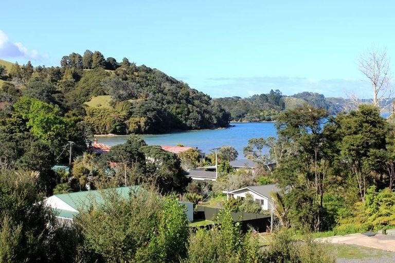 Photo of property in 276 Colville Road, Coromandel, 3584