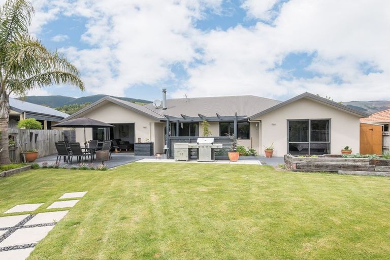 Photo of property in 35 Covent Drive, Stoke, Nelson, 7011