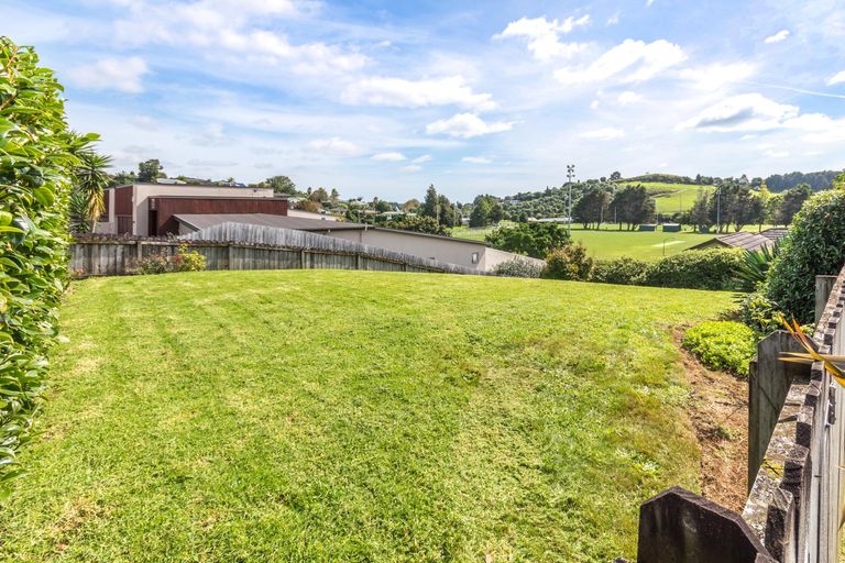 Photo of property in 43 Ridgeway Road, Pukekohe, 2120