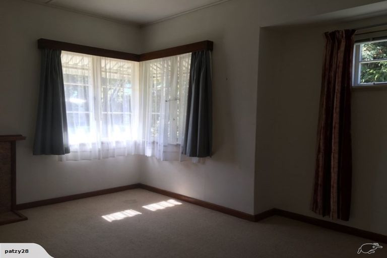 Photo of property in 17 Guy Avenue, Takaro, Palmerston North, 4410
