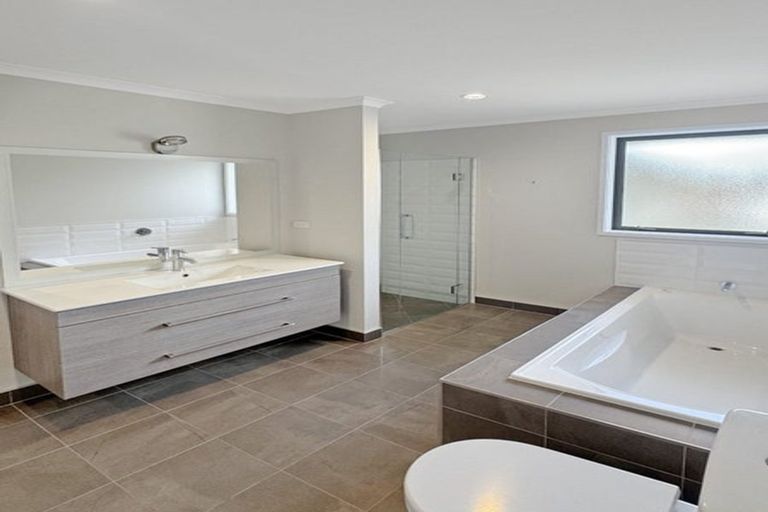 Photo of property in 9 Maple Lane, Huapai, Kumeu, 0810