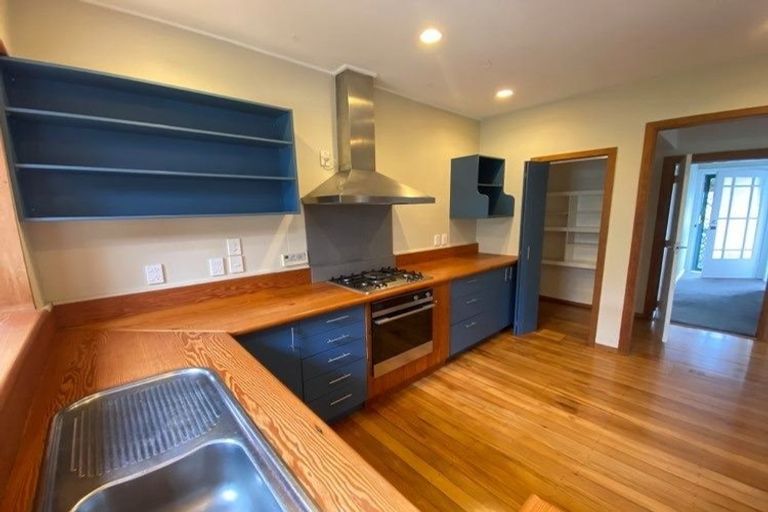 Photo of property in 34 Bluegum Road, Paraparaumu Beach, Paraparaumu, 5032