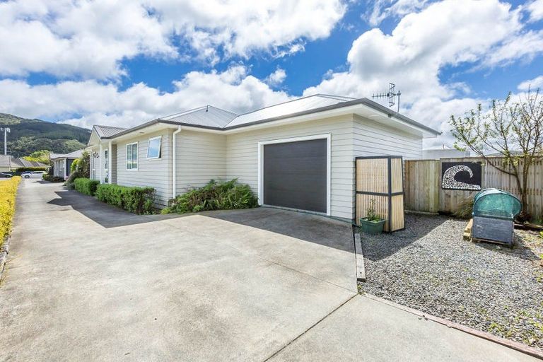 Photo of property in 15a Kiln Street, Silverstream, Upper Hutt, 5019