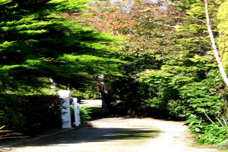 Photo of property in 10 Manuka Street, Stokes Valley, Lower Hutt, 5019