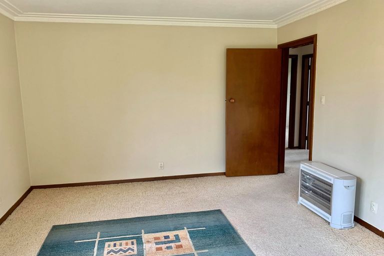 Photo of property in 12 Larkins Street, Helensburgh, Dunedin, 9010