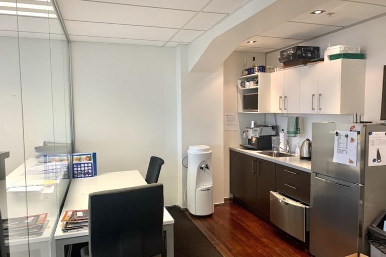 Photo of property in Heards Building, 303/2 Ruskin Street, Parnell, Auckland, 1052