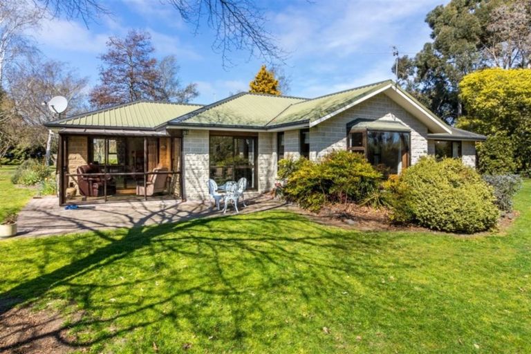 Photo of property in 390 Johns Road, Northwood, Christchurch, 8051