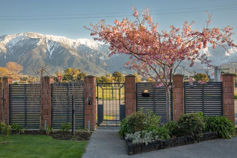 Photo of property in 9 Hawthorne Road, Kaikoura, 7300