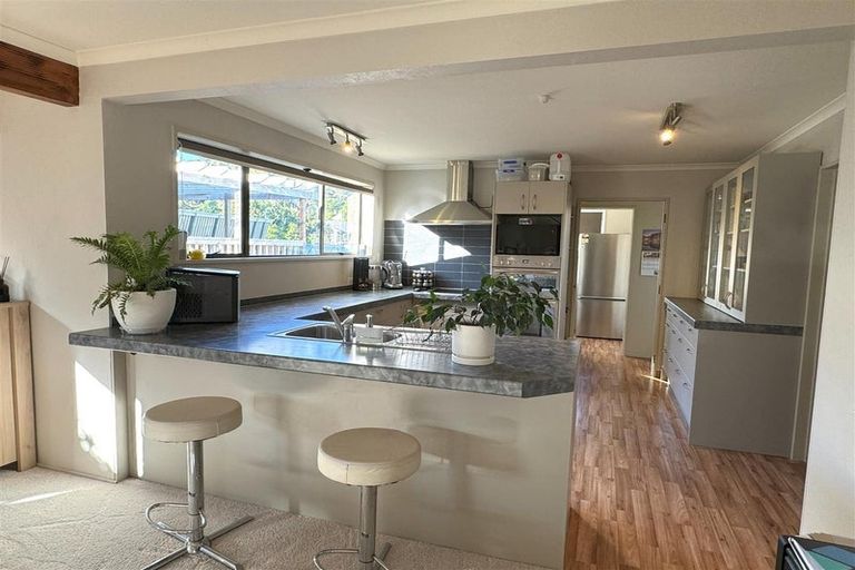 Photo of property in 2 Stanton Crescent, Karoro, Greymouth, 7805